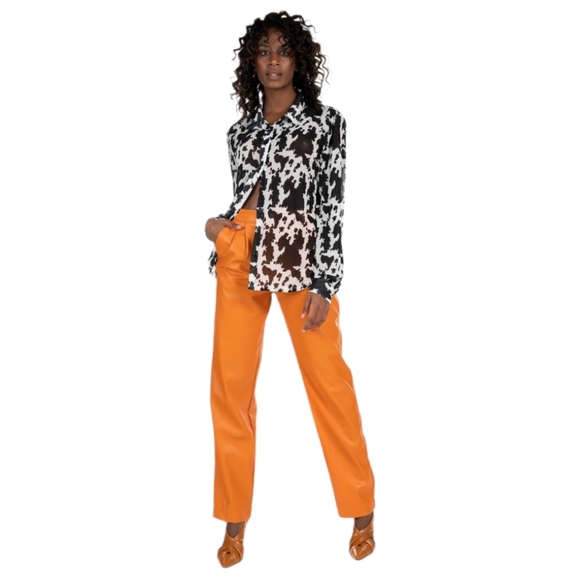 KENDALL + KYLIE Vegan Leather Crop Pant - Picture 7 of 7